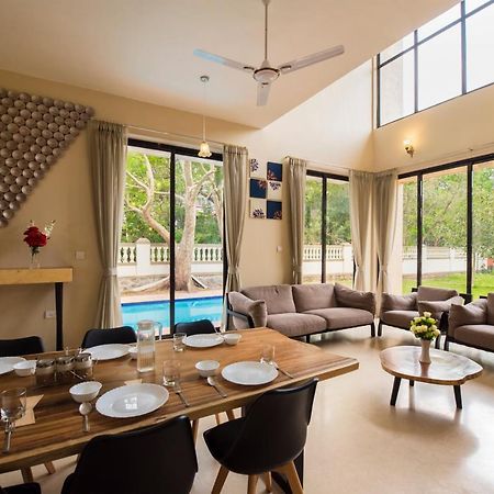 Stayvista'S Greenwoods Villa 10 - City-Center Villa With Private Pool, Terrace, Lift & Carrom Board Lonavala Exterior photo