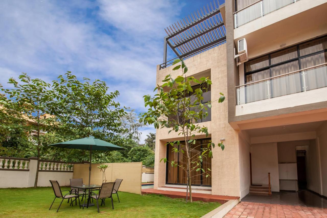 Stayvista'S Greenwoods Villa 10 - City-Center Villa With Private Pool, Terrace, Lift & Carrom Board Lonavala Exterior photo